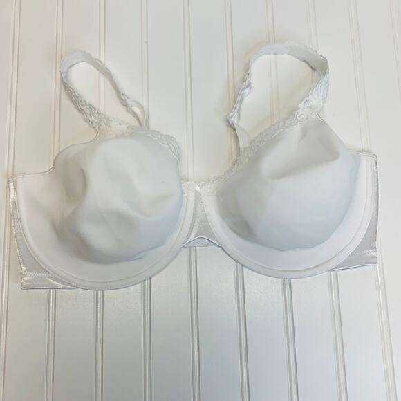 Nwot Bali Smoothing Bra Sz 40DD White - Picture 1 of 6